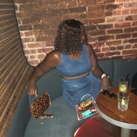 Meet your Poshers! - Picture 6 of 7